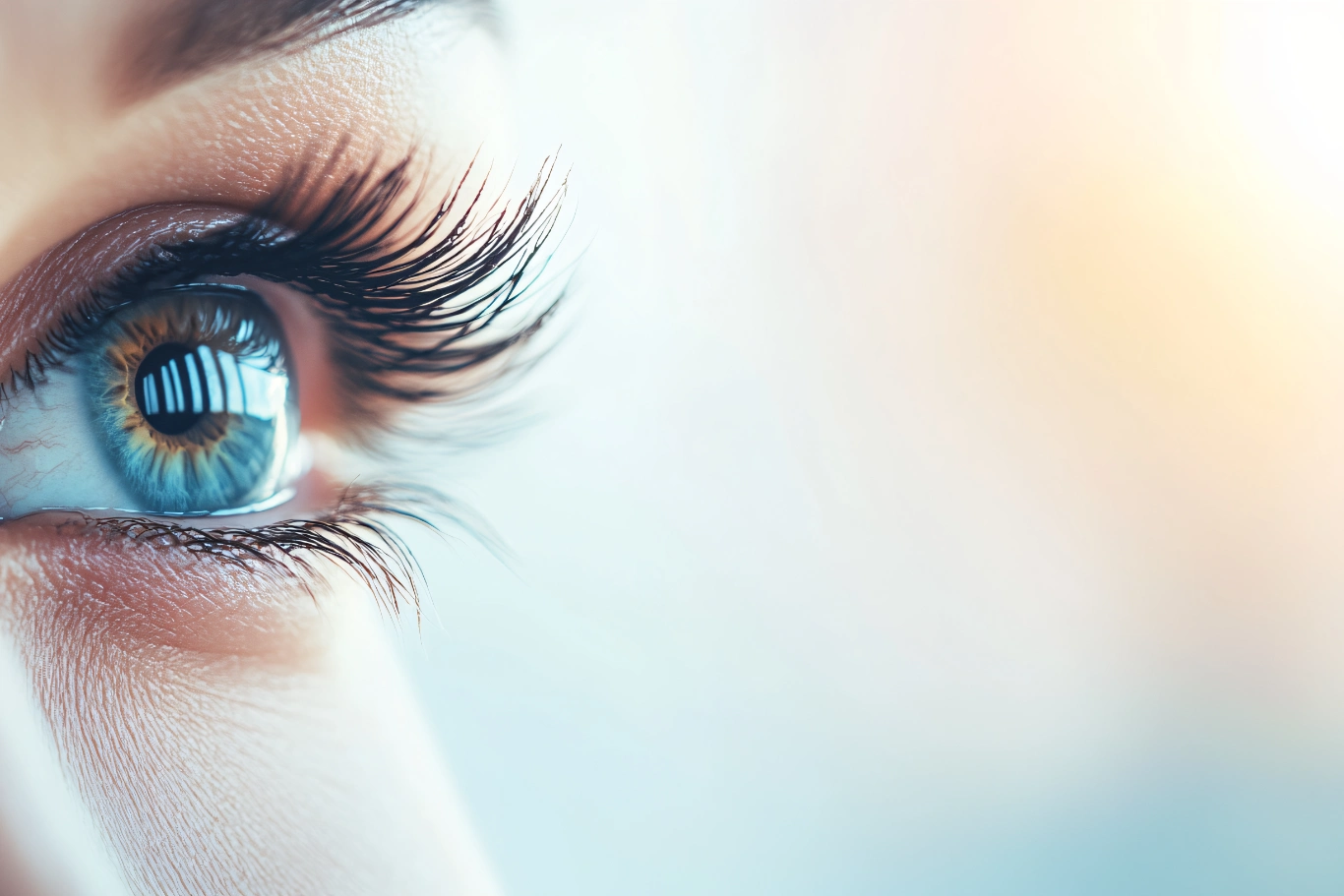 Macro classic volume long eyelash extensions